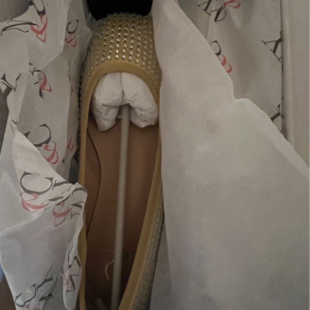 New York & Co. Gold Palmira Flats size 7 (new)